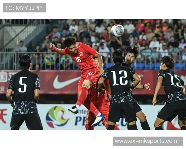 东亚杯焦点战回顾:李东炅世界波中国男足0-3不敌韩国男足 东亚杯焦点战回顾:李东炅世界波中国男足0-3不敌韩国男足