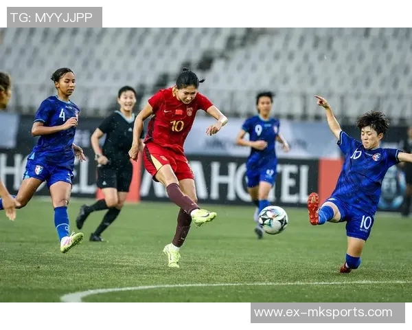 王妍雯的绝美远射瞬间:技惊四座的禁区外“射杀”死角 王妍雯的绝美远射瞬间:技惊四座的禁区外“射杀”死角