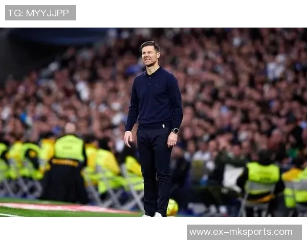 六台记者:不知道皇马在打什么,不如明天就请回穆里尼奥 六台记者:不知道皇马在打什么,不如明天就请回穆里尼奥