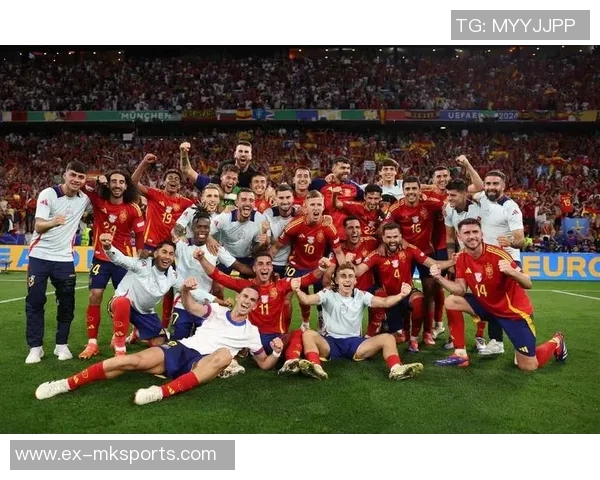 西班牙U21大名单：莫斯克拉、贝尔纳尔、吉乌在列